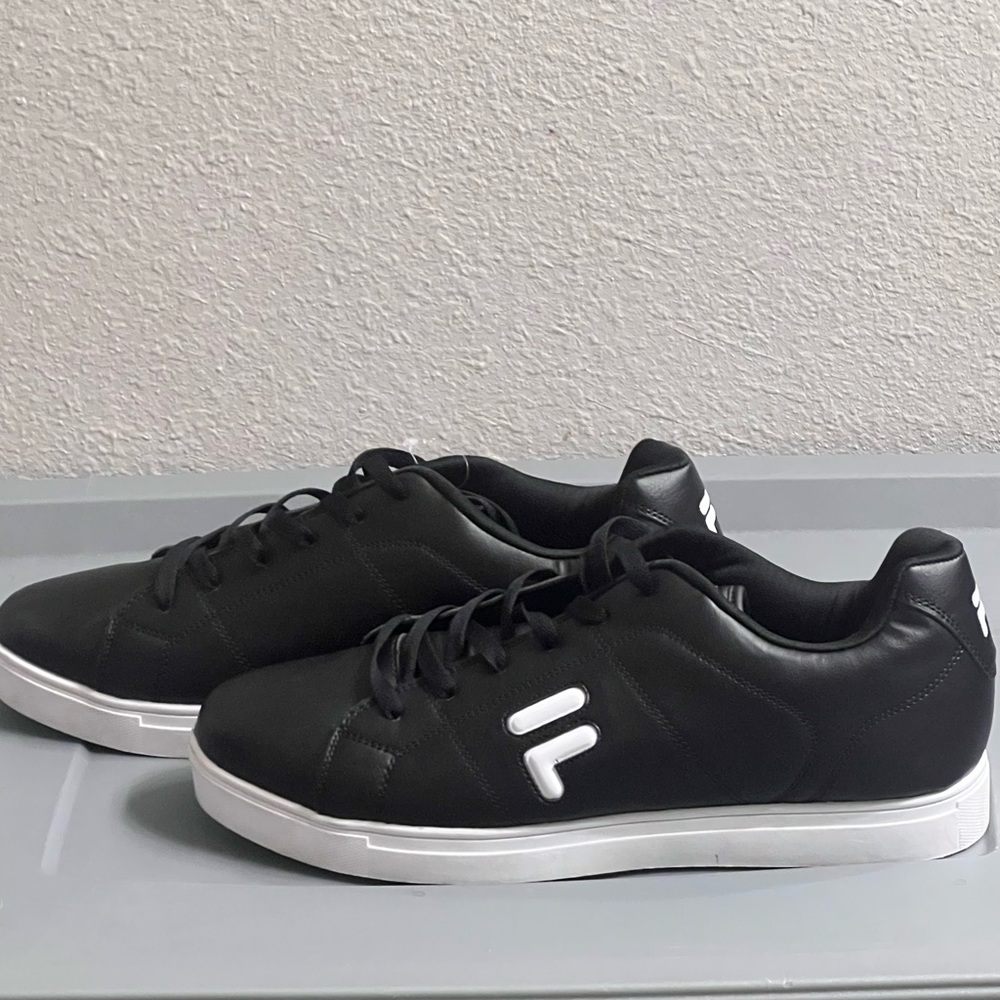 Brand New Men’s Authentic Sneakers